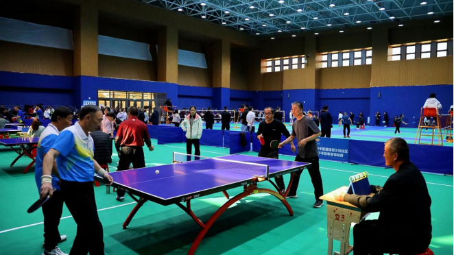 国选手间的 国选手间的